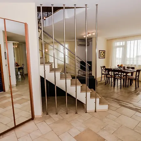 Aurora 圣君士坦丁和海伦那