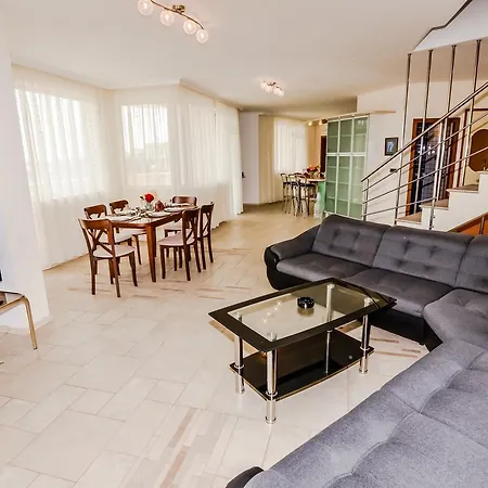 Aurora 3* 圣君士坦丁和海伦那