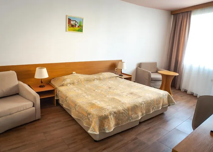 Aurora 3* 圣君士坦丁和海伦那