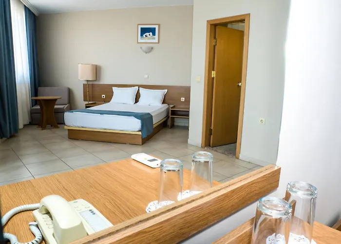 Aurora 圣君士坦丁和海伦那