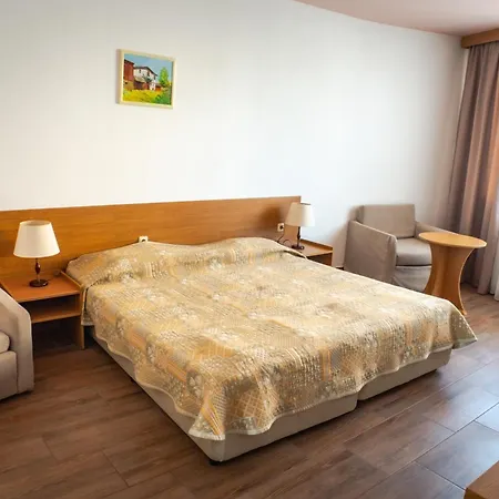 Aurora 3* Aziz Konstantin ve Elena