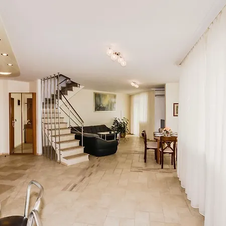 Otel Aurora Aziz Konstantin ve Elena