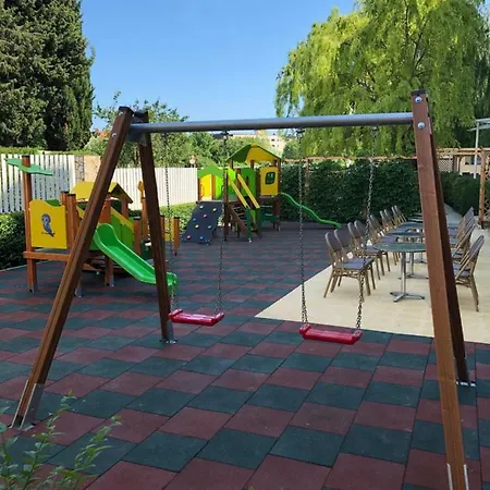 Aurora 3*